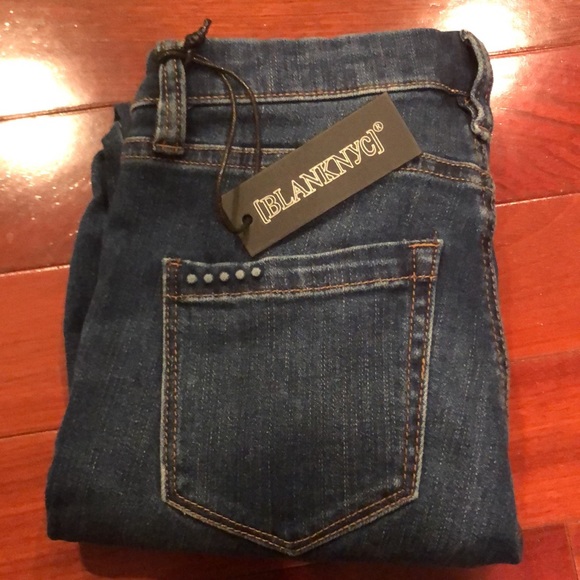 BlankNYC NWT 🎉host pickx3🎉Blank mid rise distressed fringe bottom skinny jeans - Picture 13 of 13
